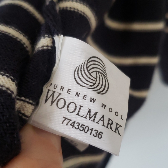 Lacoste navy and white stripe cardigan - Picture 4 of 4